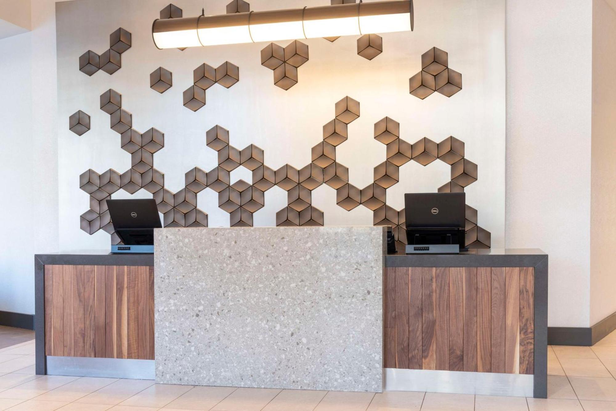 Hyatt Place Detroit/Роял Оук Екстериор снимка