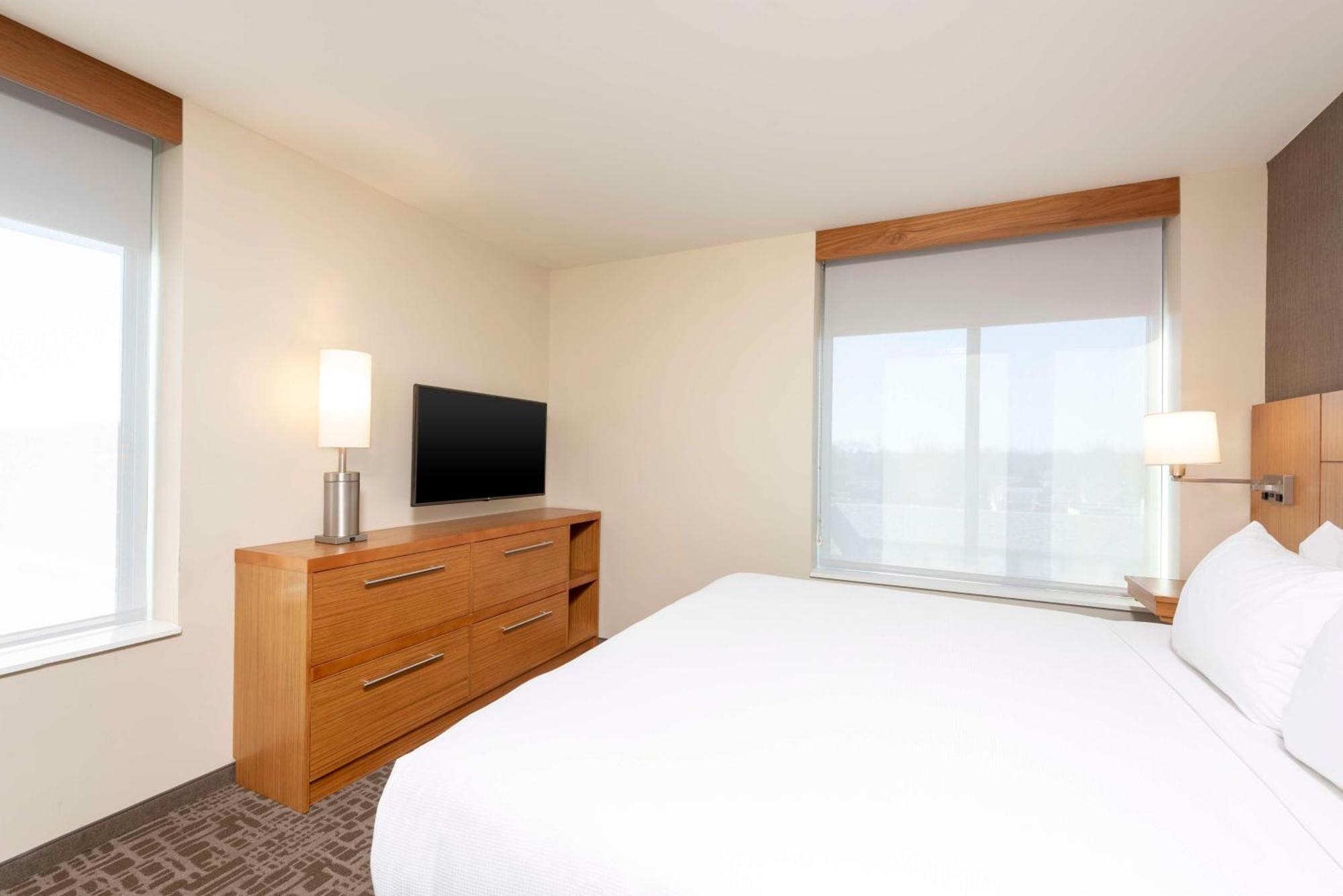 Hyatt Place Detroit/Роял Оук Екстериор снимка